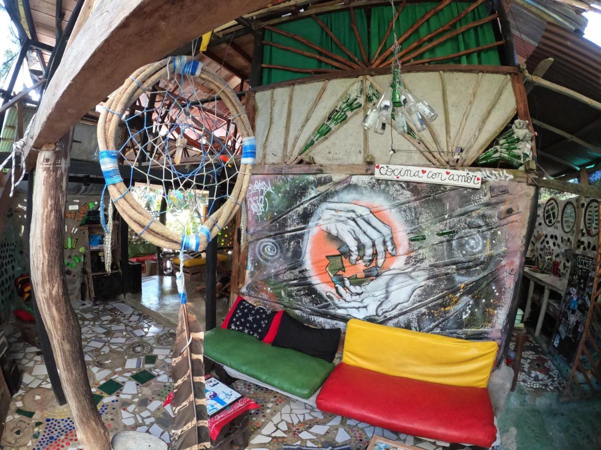 Reciclarte Galeria Hostal Capurganá Extérieur photo